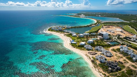 Rendezvous Bay Aerial, Anguila