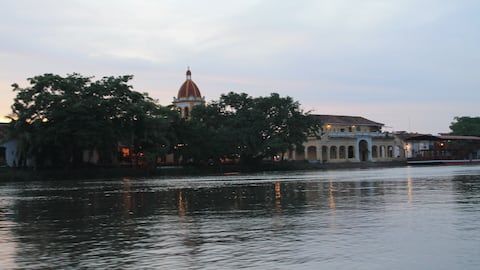 ¿Cómo llegar a Mompox desde Cartagena y qué planes hacer en este encantador destino de Colombia?