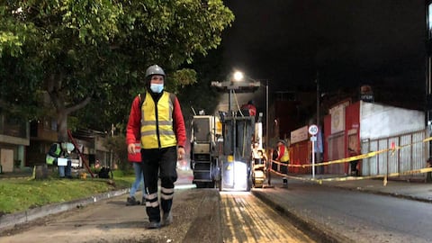 Los trabajos de mantenimiento en la malla vial arterial troncal y no troncal se hacen en horario nocturno, de acuerdo con los PMT aprobados y la autorización de TransMilenio