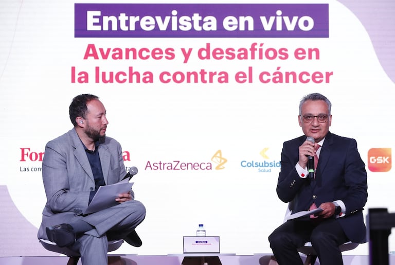 En la entrevista de apertura ‘Avances y desafíos en la lucha contra el cáncer’ se profundizó en la necesidad de ofrecer servicios de calidad y enfocarse en la prevención y promoción de la salud para evitar el crecimiento de enfermedades crónicas como el cáncer.